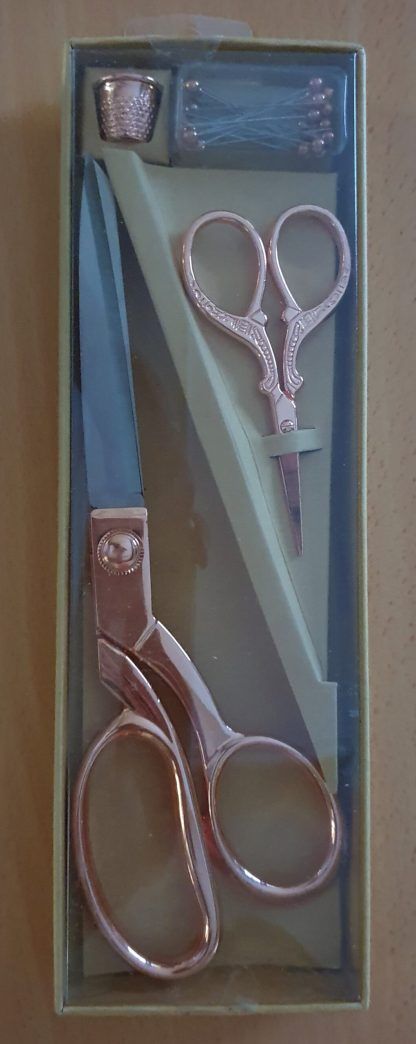 Rose Gold Scissor Gift Set 21.5cm Shears, 9.5cm Embroidery Scissors with Thimble and Pins Bright Quilting